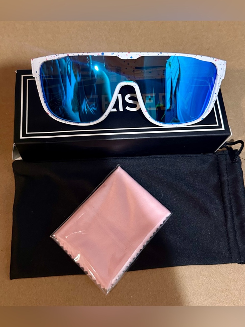 Feisedy kids polarized sunglasses